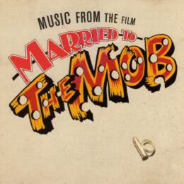 Обложка к диску с музыкой из фильма «Замужем за мафией»